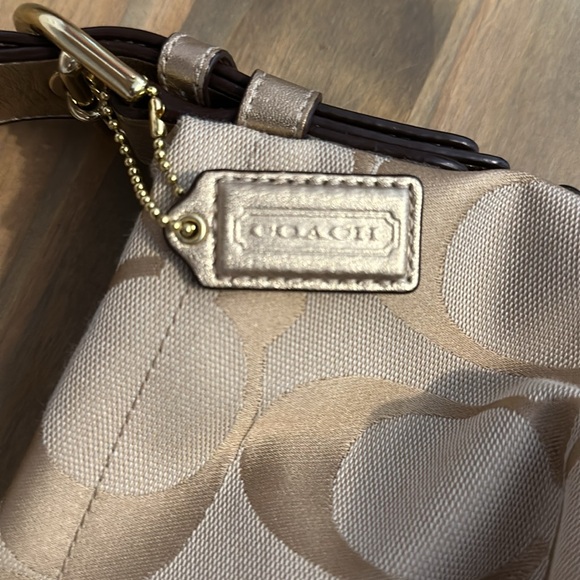 Coach signature hobo bag - Picture 2 of 6